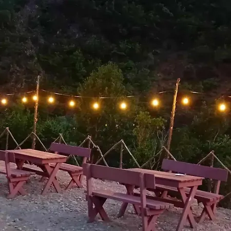 Bed and Breakfast Krahinaeshllakut *
